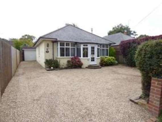 3 bedroom Bungalow f...